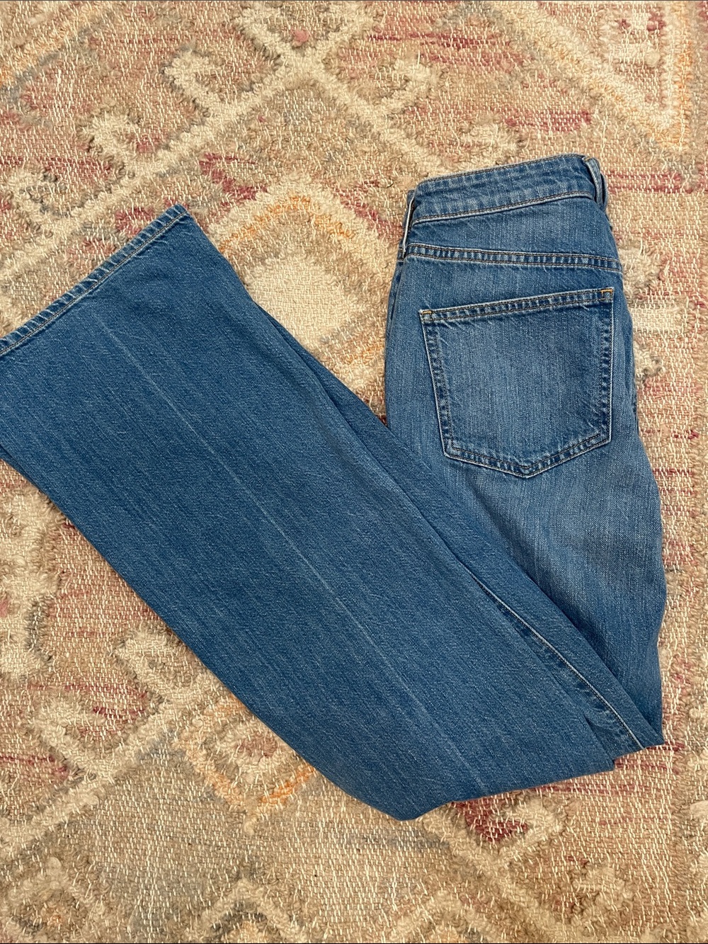 Veronica Beard Crosbie Wide-Leg Flare Jeans Button Front color Astra Size 27